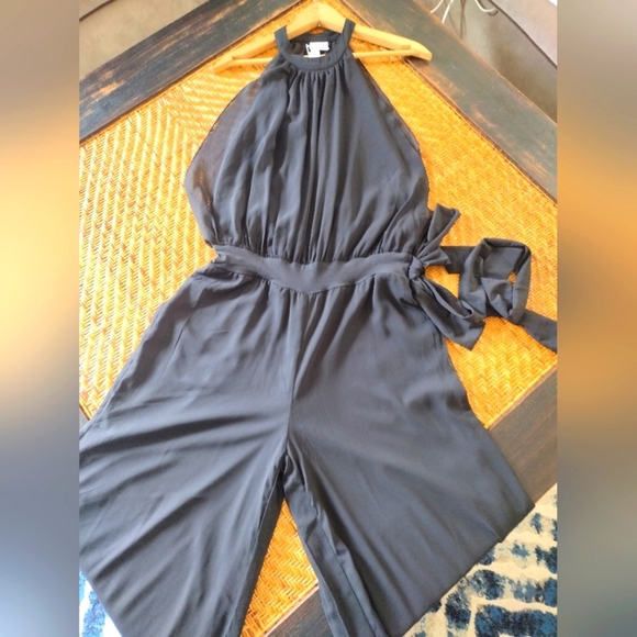 Silk & Salt Black Flowy Jumpsuit With Side Tie - Picture 13 of 16